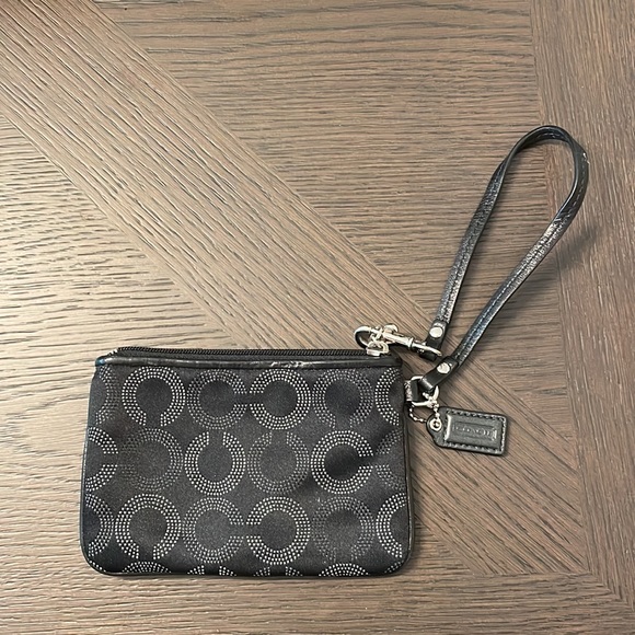 Black COACH wristlet - Picture 2 of 2